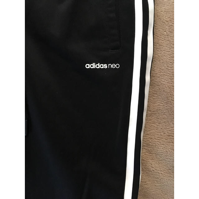 adidas(アディダス)のadidas neo トラックラインパンツ レディースのパンツ(その他)の商品写真