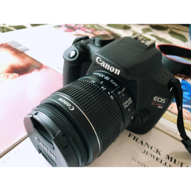 Canon(キヤノン)のCanon EOS kissx70限定セール スマホ/家電/カメラのカメラ(デジタル一眼)の商品写真