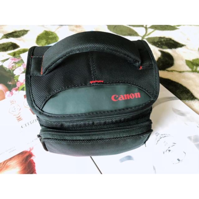 Canon(キヤノン)のCanon EOS kissx70限定セール スマホ/家電/カメラのカメラ(デジタル一眼)の商品写真