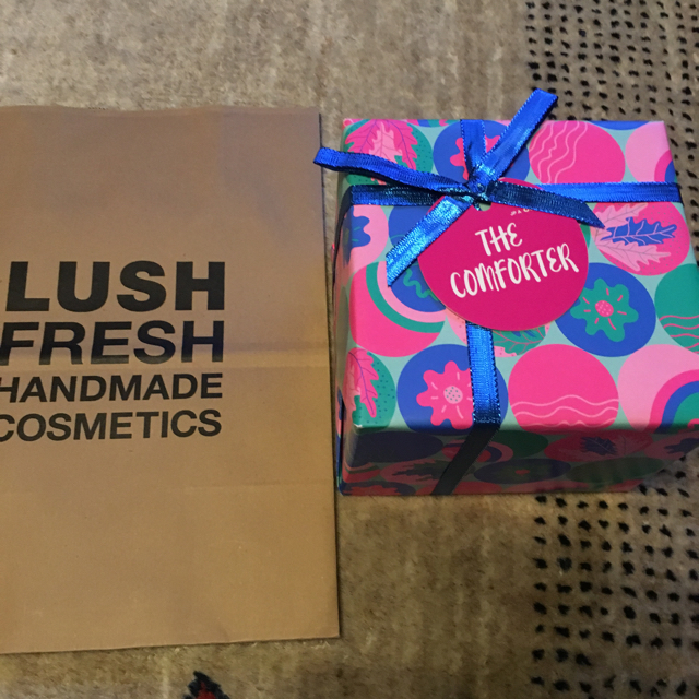 LUSH(ラッシュ)のriri様専用出品 コスメ/美容のボディケア(入浴剤/バスソルト)の商品写真