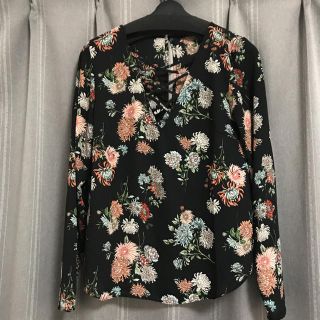 フォーエバートゥエンティーワン(FOREVER 21)の花柄ブラウス(シャツ/ブラウス(長袖/七分))