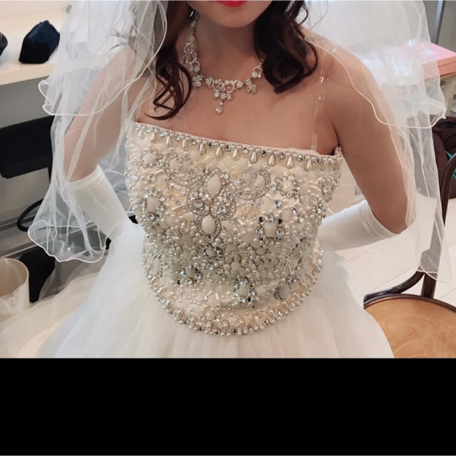 新しい ウェディングドレス 白 ビジュー 美品 ウェディングドレス