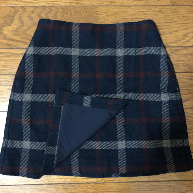 UNIQLO(ユニクロ)のウールブレンドラップミニスカート  レディースのスカート(ミニスカート)の商品写真