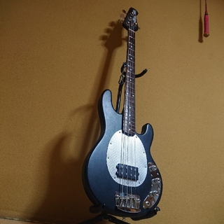 フェンダー(Fender)のmusicman S.U.B X01(エレキベース)