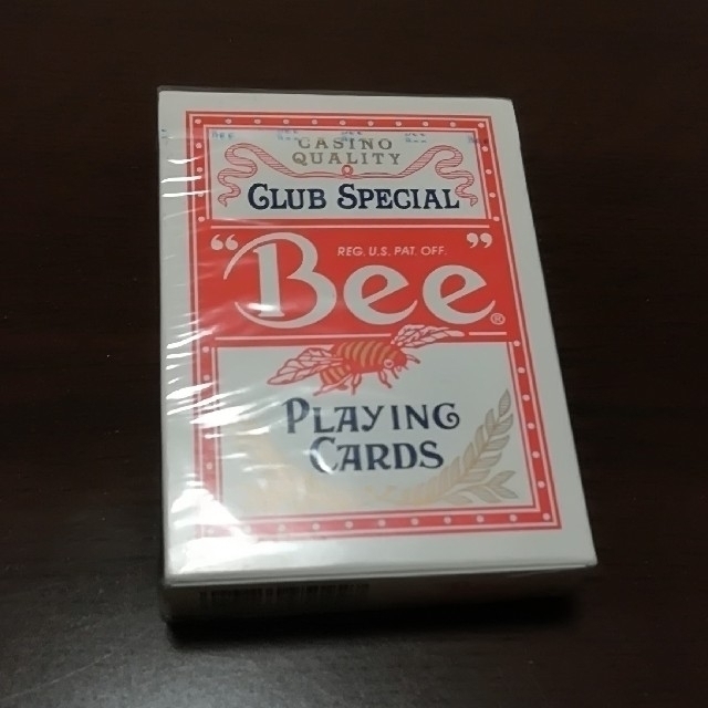 ①【未開封】トランプ•Bee Wynn Deck【赤】の通販 by 水音's shop|ラクマ