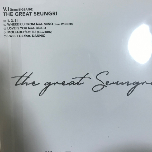 BIGBANG(ビッグバン)のTHE GREAT SEUNGRI 会場限定CD カード2枚 ステッカー1枚 エンタメ/ホビーのCD(K-POP/アジア)の商品写真