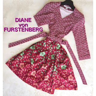 ダイアンフォンファステンバーグ(DIANE von FURSTENBERG)の【新品同様】DIANE von FURSTENBERG サイズ0 コラボ 赤(ひざ丈ワンピース)