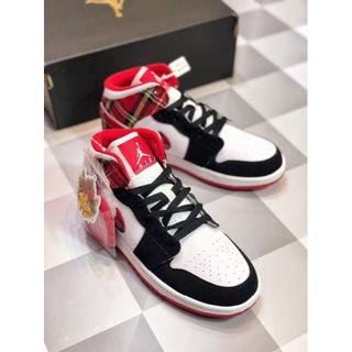 Nike Air Jordan 1 mid AJ1の通販｜ラクマ