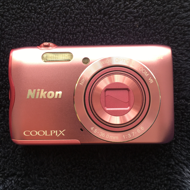 Nikon(ニコン)のNikon cooplpix A300  ニコンコンパクトデジタルカメラ ピンク スマホ/家電/カメラのカメラ(コンパクトデジタルカメラ)の商品写真