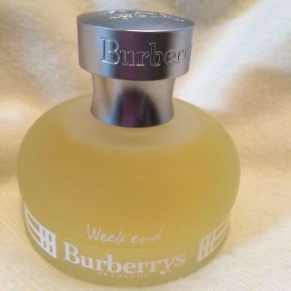 バーバリー(BURBERRY)のBurberry ウィークエンド香水☆(香水(女性用))