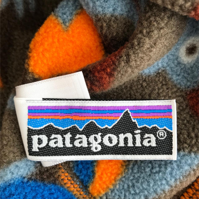 patagonia(パタゴニア)のパタゴニア キッズ フリース 5T キッズ/ベビー/マタニティのキッズ服男の子用(90cm~)(ジャケット/上着)の商品写真