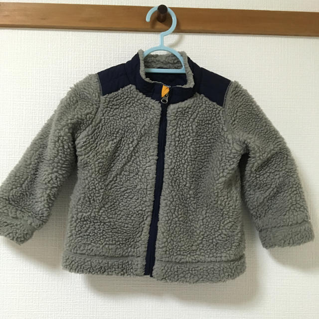 babyGAP(ベビーギャップ)のGAP ボア ジャケット90センチ キッズ/ベビー/マタニティのキッズ服男の子用(90cm~)(ジャケット/上着)の商品写真