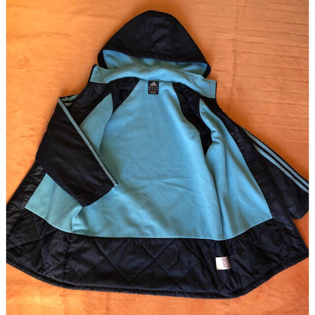 adidas(アディダス)のadidas ベンチコート  130 キッズ/ベビー/マタニティのキッズ服男の子用(90cm~)(コート)の商品写真