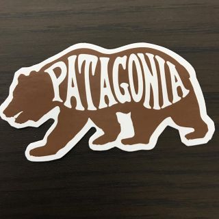 パタゴニア(patagonia)の【縦5cm 横8.8cm】patagonia 公式ステッカー 生産中止モデル(ステッカー)