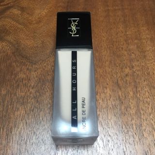 イヴサンローランボーテ(Yves Saint Laurent Beaute)のみい様専用！イヴ・サンローラン♡ファンデーション(ファンデーション)