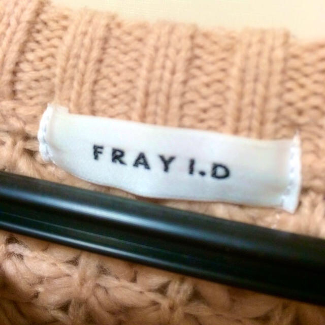 FRAY I.D(フレイアイディー)のフレイアイディー♡美品フリル付きニット レディースのトップス(ニット/セーター)の商品写真