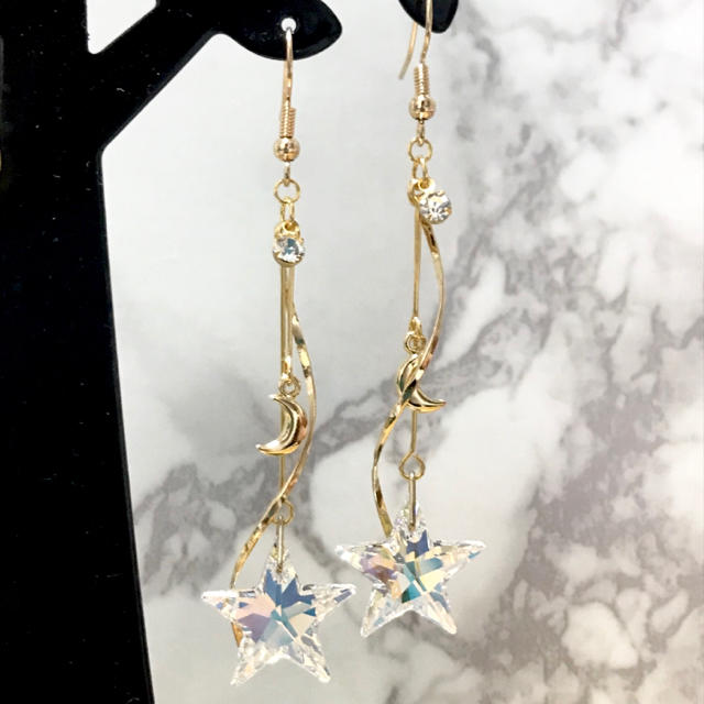 SWAROVSKI(スワロフスキー)の【Swarovski】スター×ムーン✴︎ピアス&イヤリング✴︎16kgp ハンドメイドのアクセサリー(ピアス)の商品写真