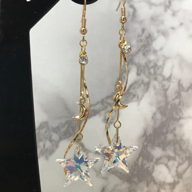 SWAROVSKI(スワロフスキー)の【Swarovski】スター×ムーン✴︎ピアス&イヤリング✴︎16kgp ハンドメイドのアクセサリー(ピアス)の商品写真