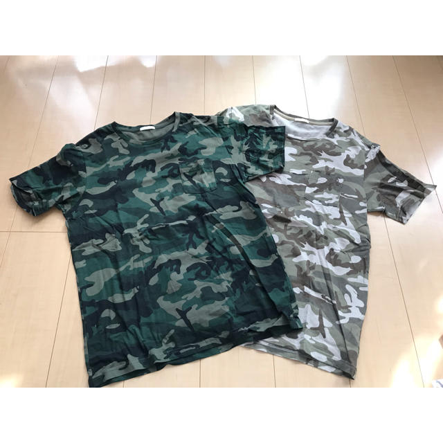 GU(ジーユー)のカモフラ柄Tシャツ レディースのトップス(シャツ/ブラウス(長袖/七分))の商品写真