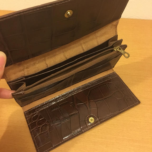 IL BISONTE(イルビゾンテ)のイルビゾンテ 三つ折り 財布 クロコ型押し レディースのファッション小物(財布)の商品写真