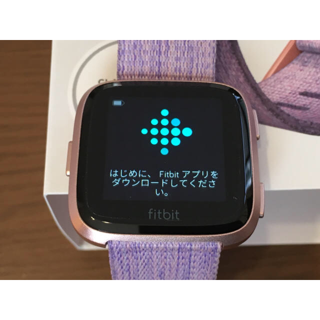 fitbit versa Lavender Woven おまけハンド スポーツ/アウトドアのトレーニング/エクササイズ(トレーニング用品)の商品写真