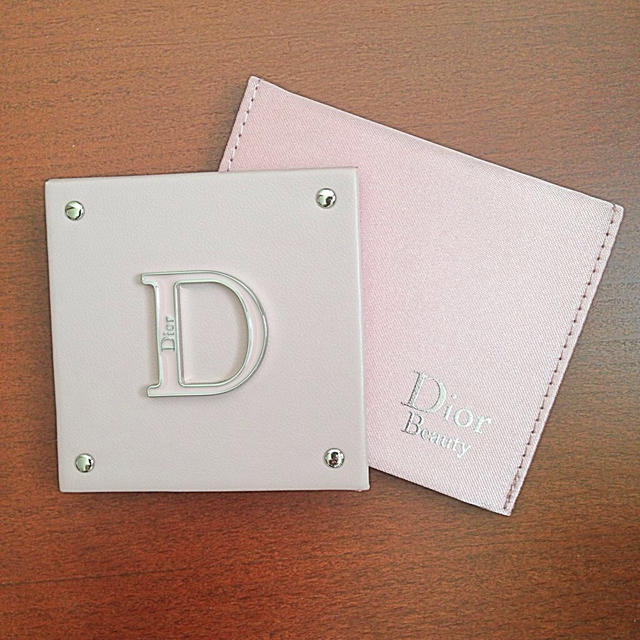 Dior(ディオール)のＤior  ケース付きミラー その他のその他(その他)の商品写真