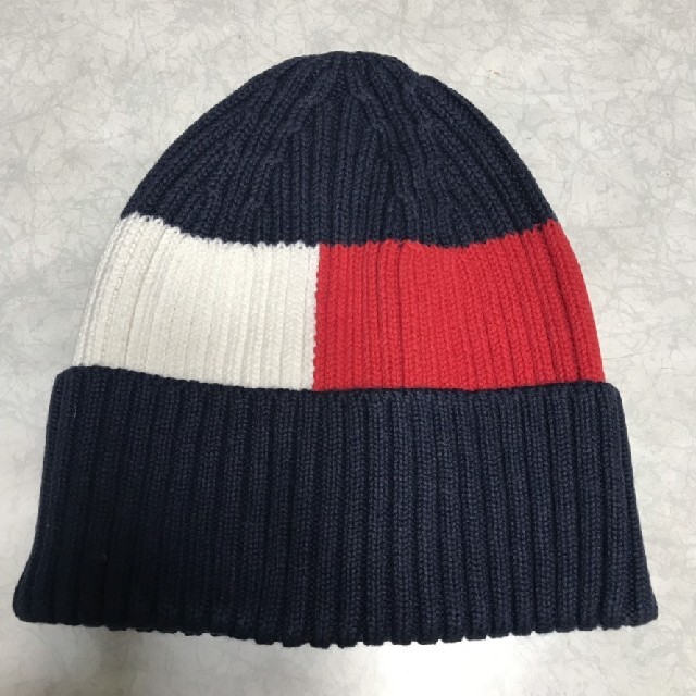 TOMMY HILFIGER(トミーヒルフィガー)のトミーヒルフィガー　ニット帽 メンズの帽子(ニット帽/ビーニー)の商品写真