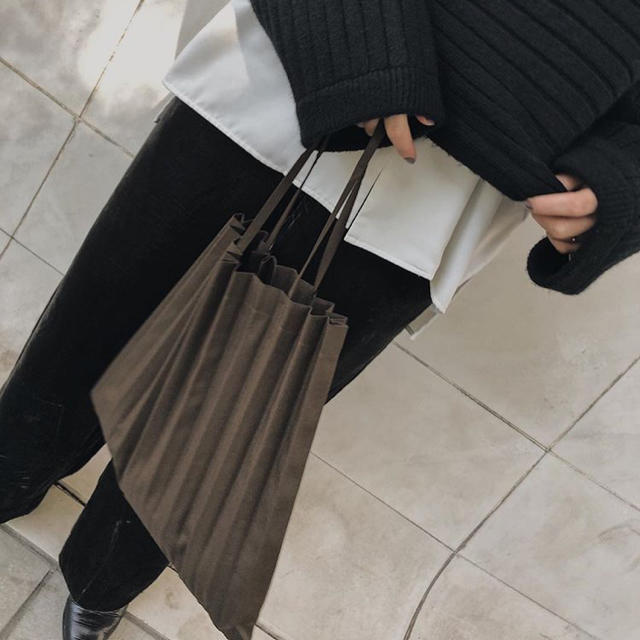 me イッセイミヤケ TRUNK PLEATS BAG トートバッグ | フリマアプリ ラクマ