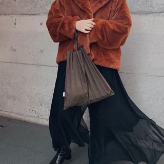 ISSEY MIYAKE - me イッセイミヤケ TRUNK PLEATS BAG トートバッグの