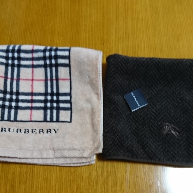 BURBERRY(バーバリー)の！様専用出品バーバリーウォッシュタオル２枚 インテリア/住まい/日用品の日用品/生活雑貨/旅行(タオル/バス用品)の商品写真