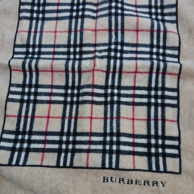 BURBERRY(バーバリー)の！様専用出品バーバリーウォッシュタオル２枚 インテリア/住まい/日用品の日用品/生活雑貨/旅行(タオル/バス用品)の商品写真