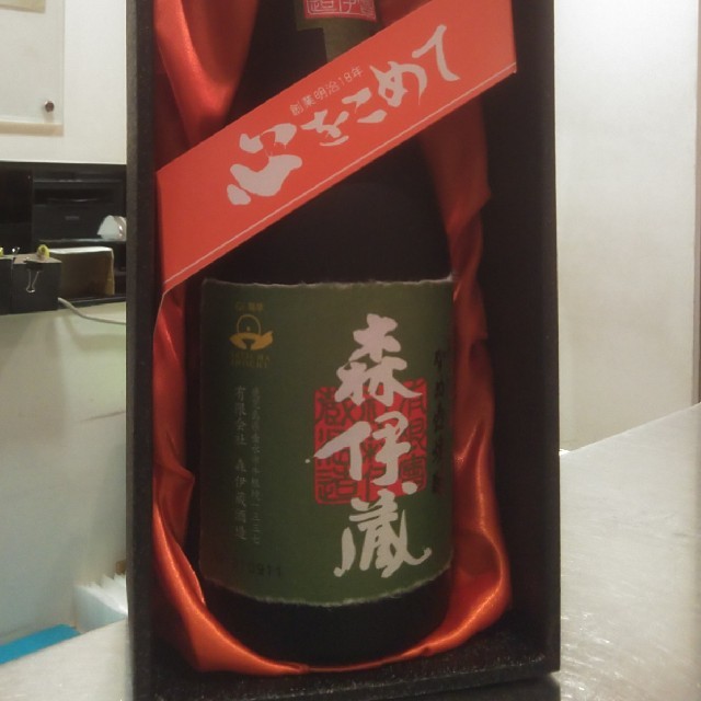 ☆クリスマスラッピング☆ 森伊蔵 極上の一滴 720ml 食品/飲料/酒の酒(焼酎)の商品写真