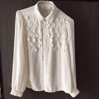 ダブルクローゼット(w closet)の胸元お花♡シフォンブラウス♡(シャツ/ブラウス(長袖/七分))