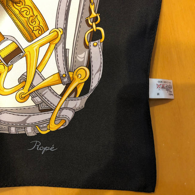 ROPE’(ロペ)のROPE. シルク 新品 スカーフ レディースのファッション小物(バンダナ/スカーフ)の商品写真