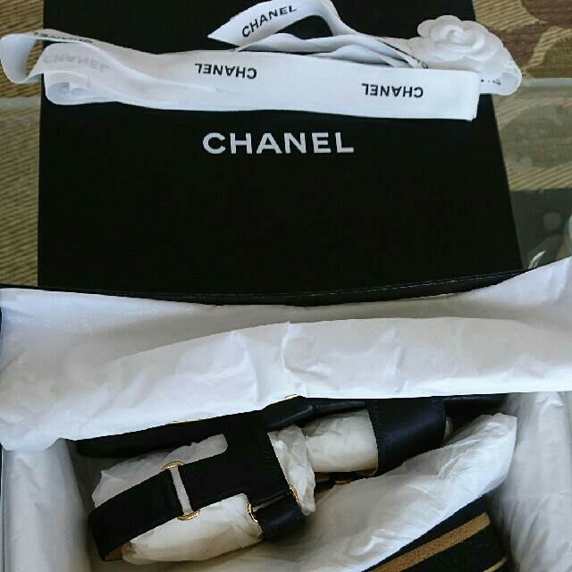 CHANEL(シャネル)の年始セール １４５０００円から値下げしました。貴重CHANELサンダル レディースの靴/シューズ(サンダル)の商品写真