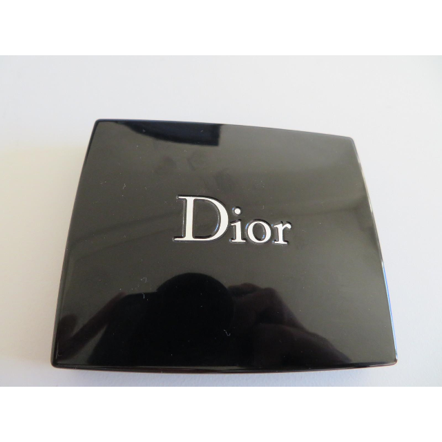 Dior(ディオール)のDIOR(ディオール) サンク クルール #847 スイート コスメ/美容のベースメイク/化粧品(アイシャドウ)の商品写真