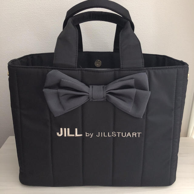 JILL by JILLSTUART(ジルバイジルスチュアート)のJILL by JILLSTUART♡RIBBON STITCH TOTE  レディースのバッグ(トートバッグ)の商品写真