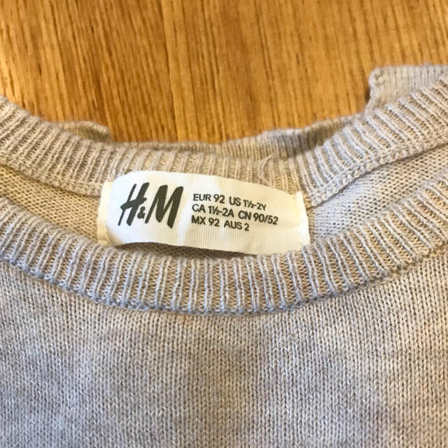 H&M(エイチアンドエム)のY様専用  H&Mスパンコールニット キッズ/ベビー/マタニティのキッズ服女の子用(90cm~)(ニット)の商品写真