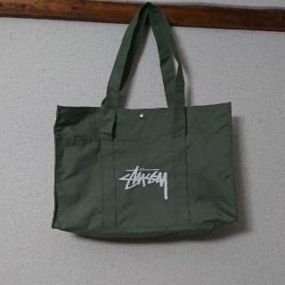 ステューシー(STUSSY)のSTUSSY カーキトートバッグ【連休価格】(トートバッグ)