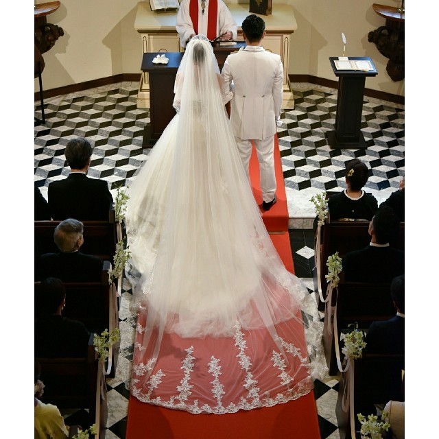 新品未使用✨ウェディングベール ロングベール 3.5m 350cm オフホワイト レディースのフォーマル/ドレス(ウェディングドレス)の商品写真