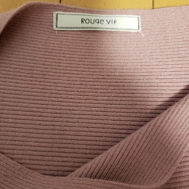 Rouge vif(ルージュヴィフ)のROUGE VIF ピンク色ニット レディースのトップス(ニット/セーター)の商品写真