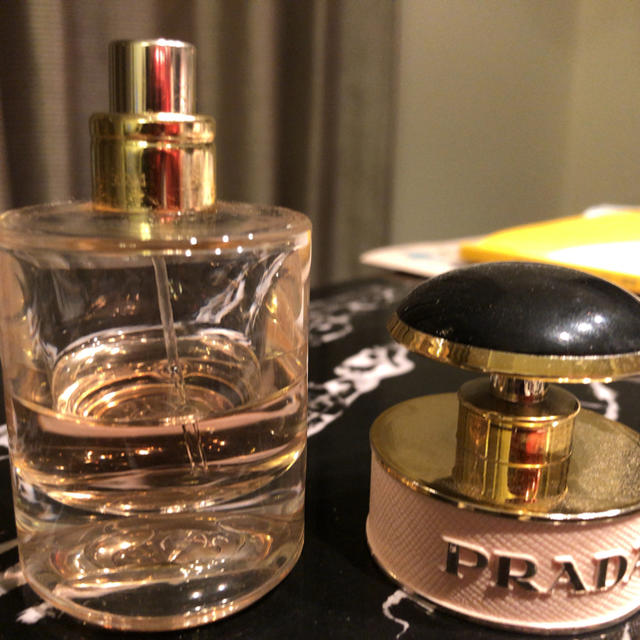 PRADA(プラダ)のプラダ キャンディ ロー オードトワレ(30mL)  コスメ/美容の香水(香水(女性用))の商品写真