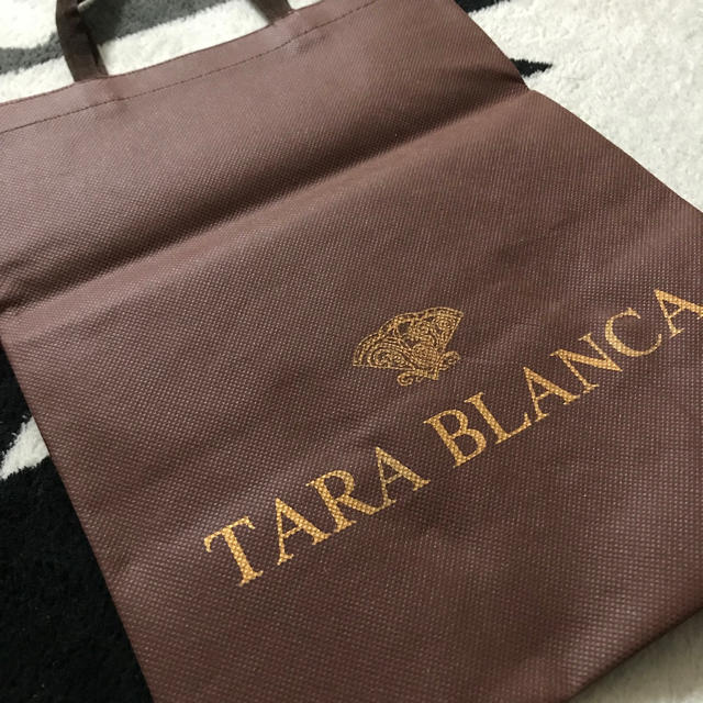 TARA BLANCA