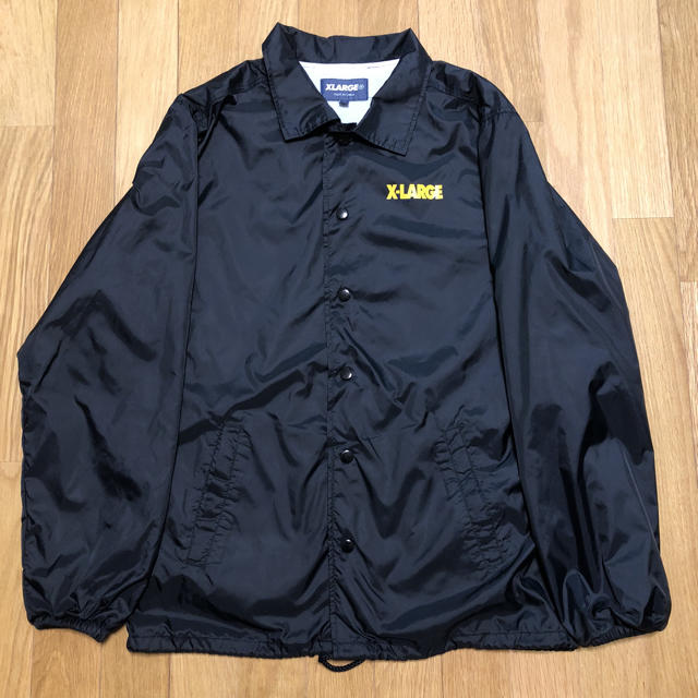 XLARGE(エクストララージ)のX-LARGE コーチジャケット S  黒 バックプリント メンズのジャケット/アウター(ナイロンジャケット)の商品写真