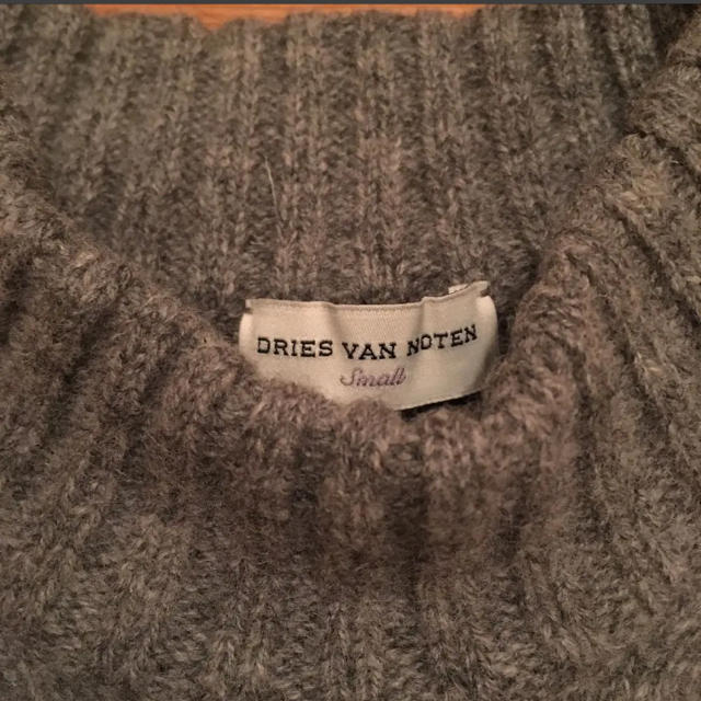 DRIES VAN NOTEN(ドリスヴァンノッテン)のdries van noten ニット メンズのトップス(ニット/セーター)の商品写真