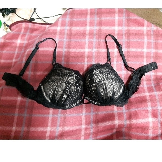 Victoria's Secret(ヴィクトリアズシークレット)の【未使用下着】しんじ様専用VICTORIA'S SECRET（6点）B75 レディースの下着/アンダーウェア(ブラ)の商品写真