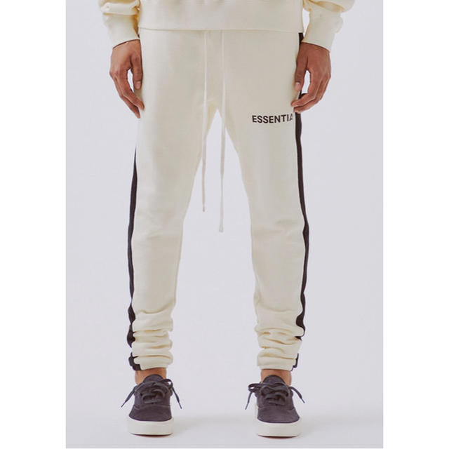 FEAR OF GOD(フィアオブゴッド)のFOG Essentials☆ Side Stripe Sweatpants メンズのパンツ(ワークパンツ/カーゴパンツ)の商品写真