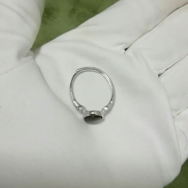 レア　純銀製アンモライトリング　15号 レディースのアクセサリー(リング(指輪))の商品写真