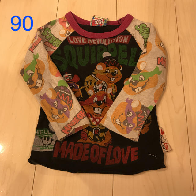 LOVE REVOLUTION(ラブレボリューション)のLove RevoLution カットソー 90 キッズ/ベビー/マタニティのキッズ服男の子用(90cm~)(Tシャツ/カットソー)の商品写真