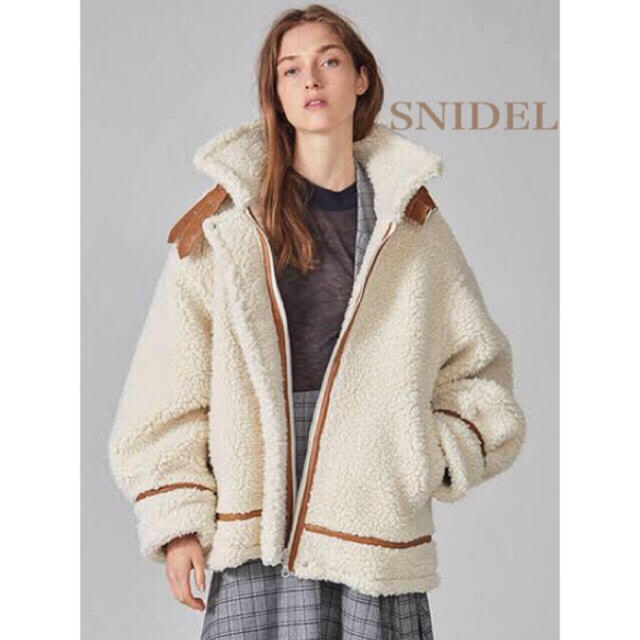 SNIDEL(スナイデル)のyuu♡様専用  SNIDEL オーバーサイズボンバージャケット レディースのジャケット/アウター(ムートンコート)の商品写真